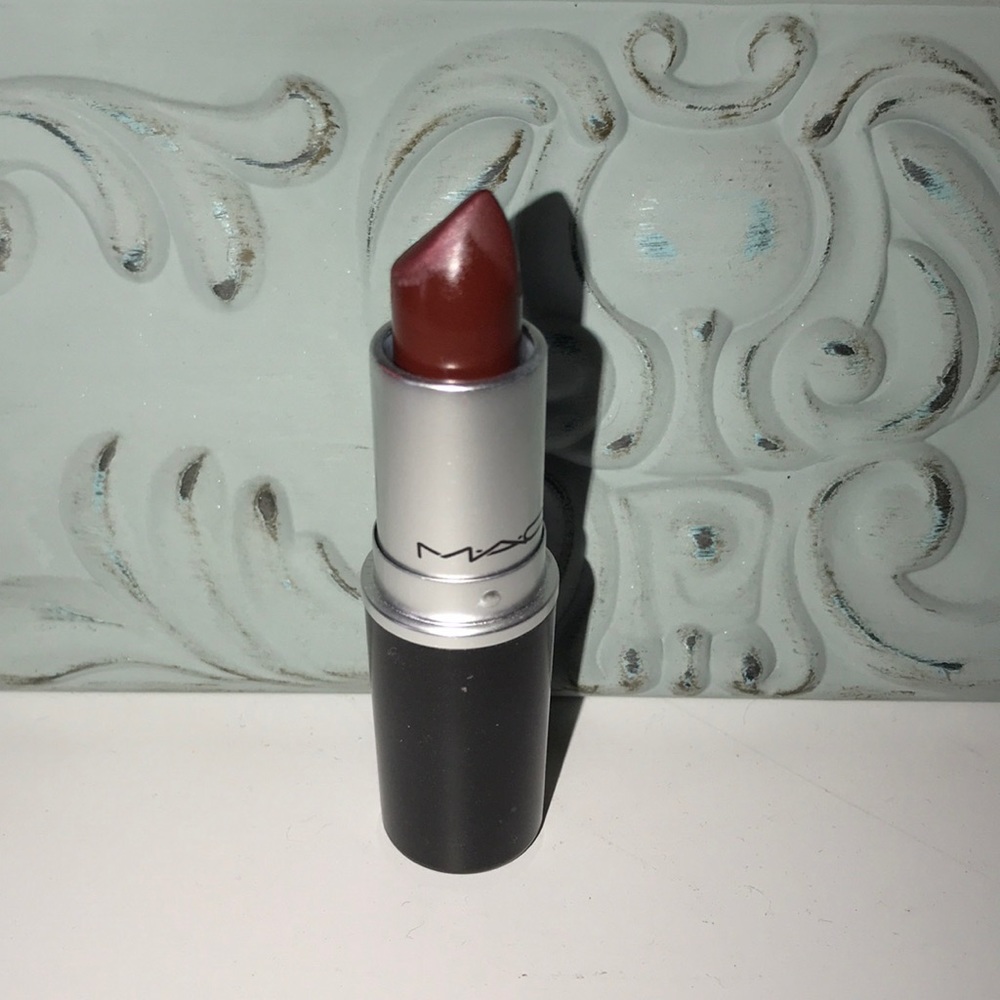 MAC lipstick SIN color MATTE- worn once